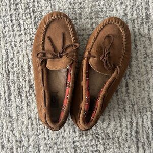 Kids Ugg slippers
